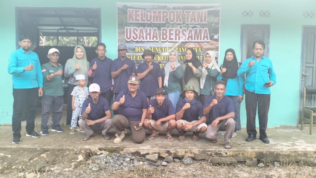 Penilaian Lomba Kelompok Tani Ternak Sapi dan Itik Tingkat Provinsi Kalimantan Selatan Tahun 2023 oleh Dinas Ketahanan Pangan dan Pertanian Kotabaru 2 Penilaian Lomba Kelompok Tani Ternak Sapi dan Itik Tingkat Provinsi Kalimantan Selatan Tahun 2023 oleh Dinas Ketahanan Pangan dan Pertanian Kotabaru