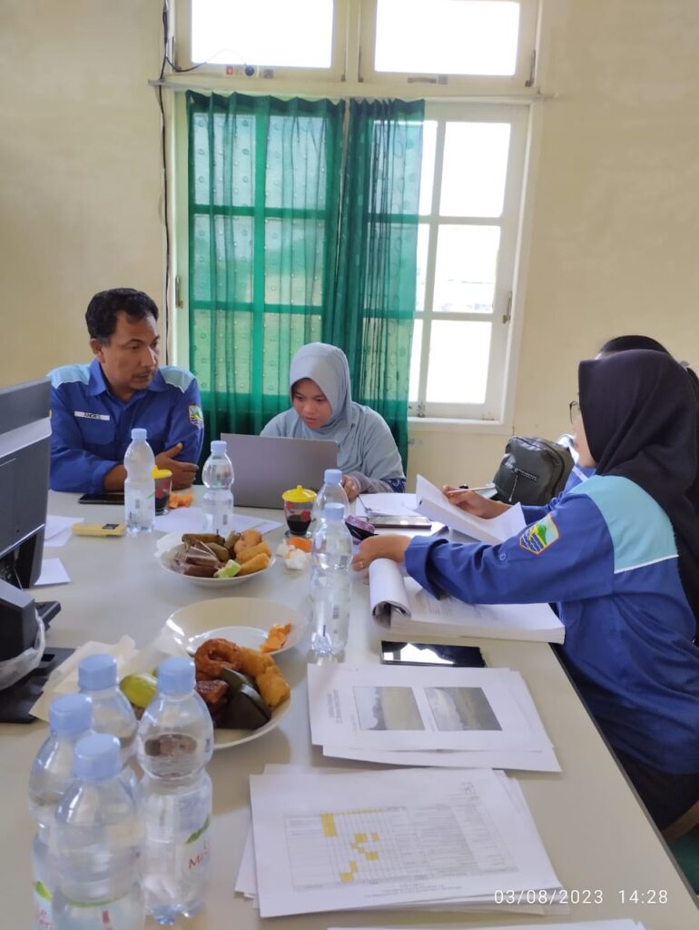 Penilaian Usaha Perkebunan Oleh Dinas Ketahanan Pangan dan Pertanian di PT. Borneo Sawit Persada, Kelumpang Hulu 2 Penilaian Usaha Perkebunan Oleh Dinas Ketahanan Pangan dan Pertanian di PT. Borneo Sawit Persada, Kelumpang Hulu