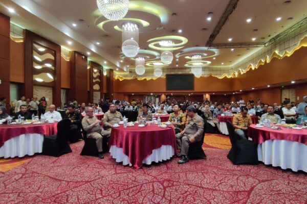 Dinas Ketahanan Pangan dan pertanian bidang Perbebunan menghadiri rapat koordinasi kelapa sawit se kalimantan selatan