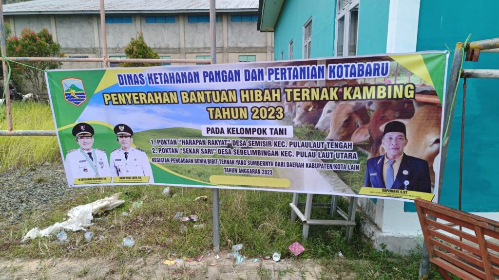 Kegiatan Pembibitan dan Pemeriksaan Droping Hibah 17 Ekor Kambing Peranakan Etawa di 2 Desa Sebelimbingan dan Semisir oleh Dinas Ketahanan Pangan dan Pertanian 4 Kegiatan Pembibitan dan Pemeriksaan Droping Hibah 17 Ekor Kambing Peranakan Etawa di 2 Desa Sebelimbingan dan Semisir oleh Dinas Ketahanan Pangan dan Pertanian