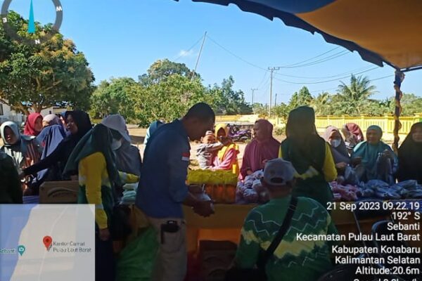 Kegiatan Gerakan Pangan Murah dan Operasi Pasar Murah di Kecamatan Pulaulaut Barat oleh Dinas Ketahanan Pangan dan Pertanian Kegiatan Gerakan Pangan Murah dan Operasi Pasar Murah di Kec. Pulaulaut Barat