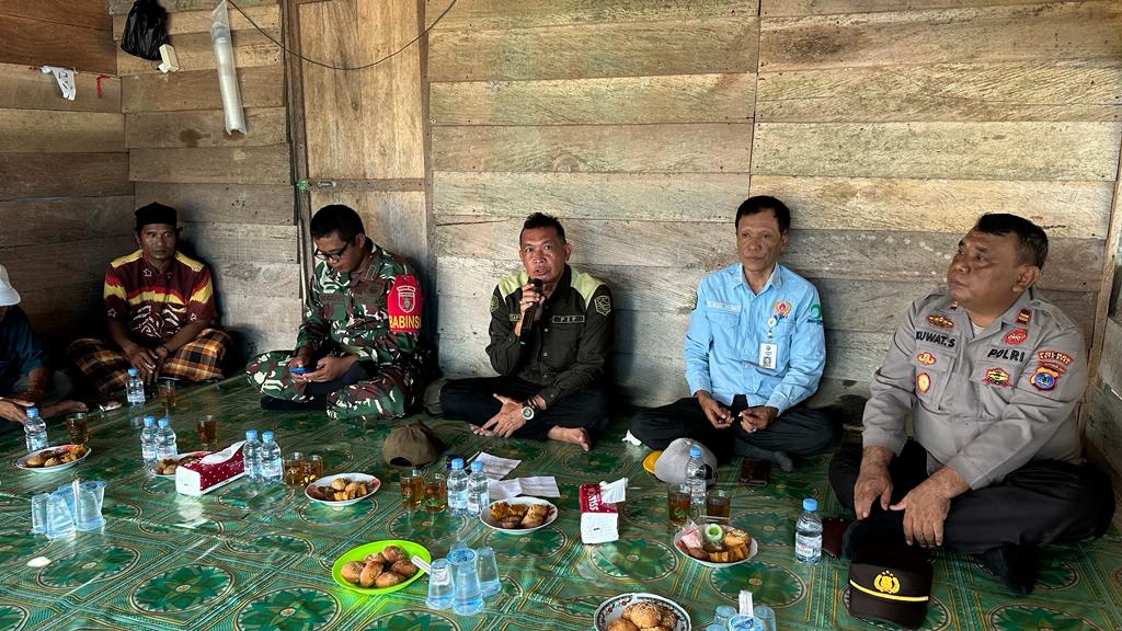 Panen Padi Sawah Dalam Rangka Mendukung Gerakan Nasional Antisipasi Dampak El-Nino di Berangas Pulaulaut Timur Oleh Dinas Ketahanan Pangan dan Pertanian 3 Panen Padi Sawah Dalam Rangka Mendukung Gerakan Nasional Antisipasi Dampak El-Nino di Berangas Pulaulaut Timur Oleh Dinas Ketahanan Pangan dan Pertanian
