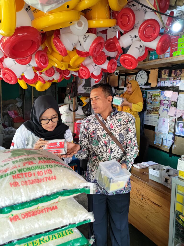 Kegiatan DKPP Kotabaru Pembinaan dan Pengawasan Peredaran Obat Hewan di Kec. Pulaulaut Utara dan Pulaulaut Sigam